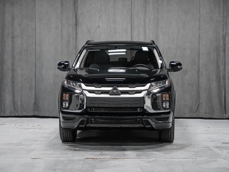 2026 Mitsubishi RVR SEL Labrador Black