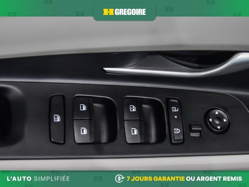 2025 Hyundai Elantra Grey Saint-Eustache - photo #13