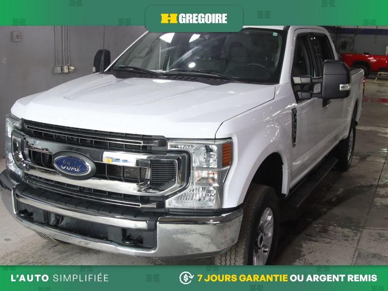2022 Ford F250SD White Laval - photo #1