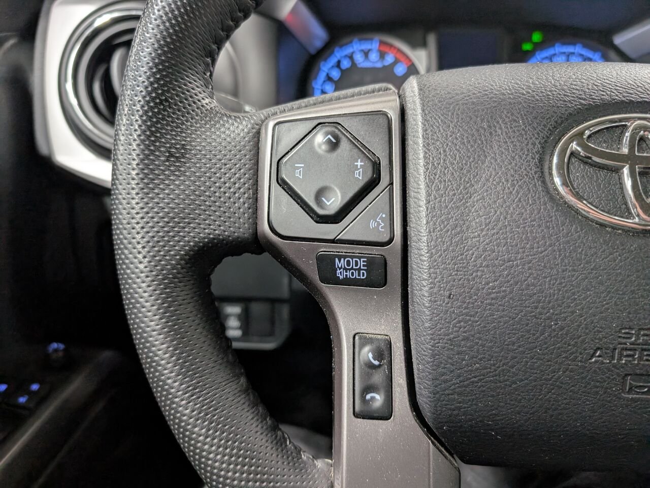2023 Toyota Tacoma 3TYDZ5BN1PT031590 White Sherbrooke - photo #12