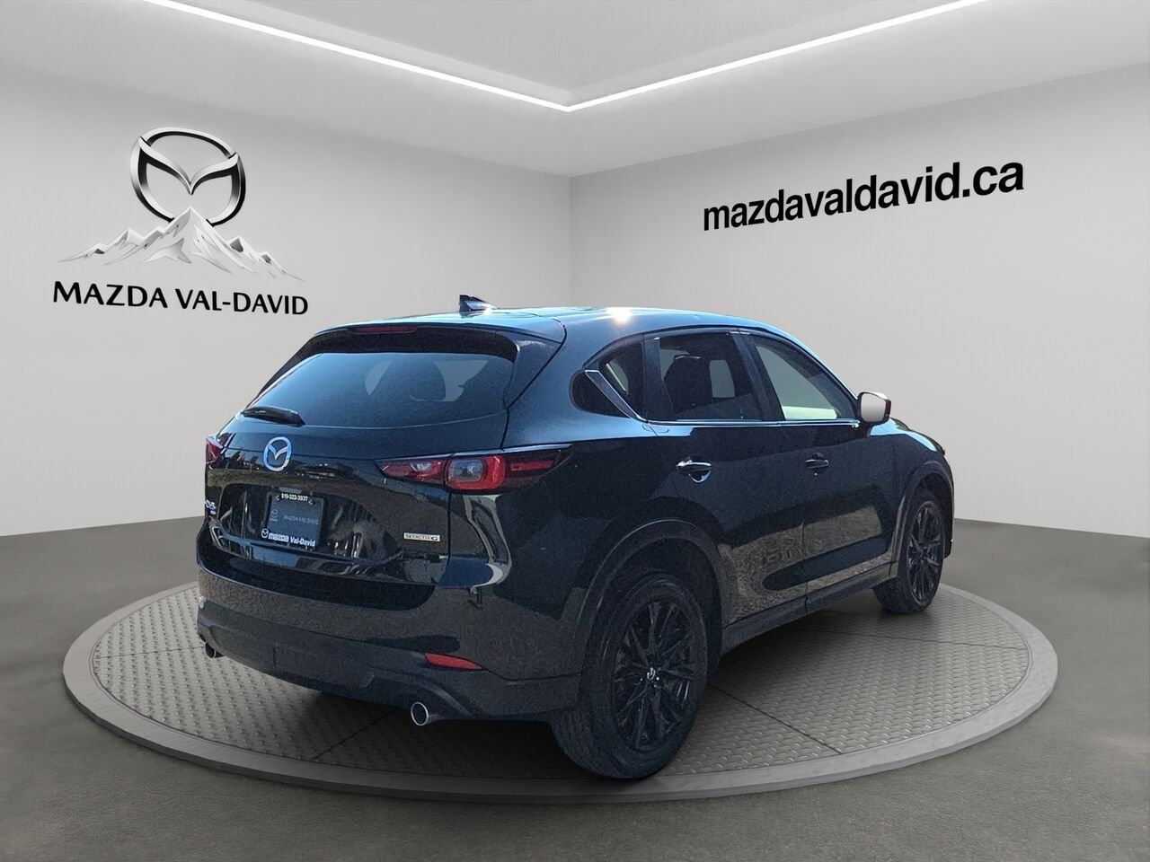 Mazda CX-5 Édition Kuro TI, sièges en cuir, Toit ouvrant, Volant chauffant 2023 Noir Val-David - photo #27