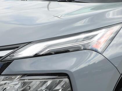 2026 Nissan Rogue 2-Tone Champagne Silver Blainville - photo #8