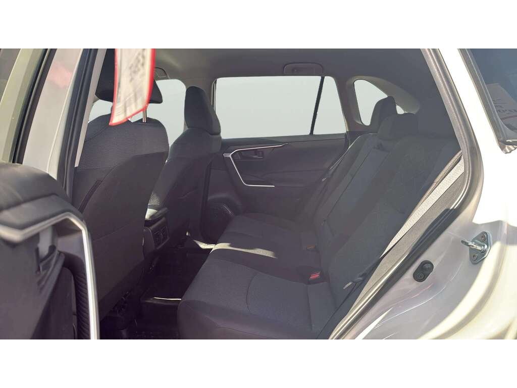 2024 Toyota RAV4 White Gatineau - photo #17