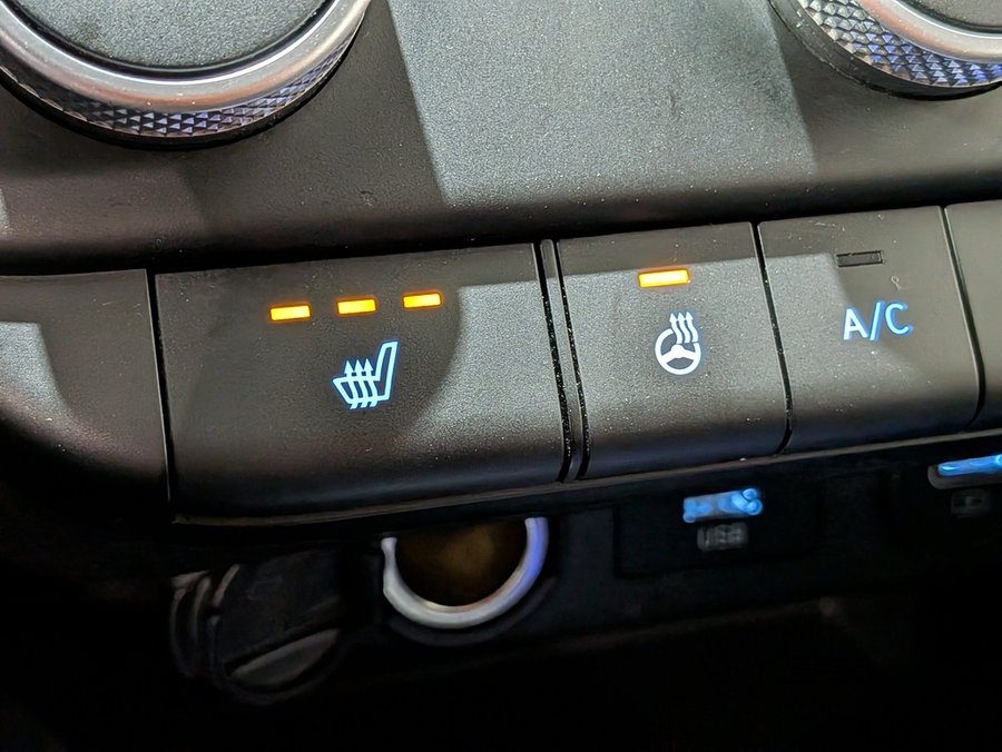 2023 Hyundai Elantra Blue