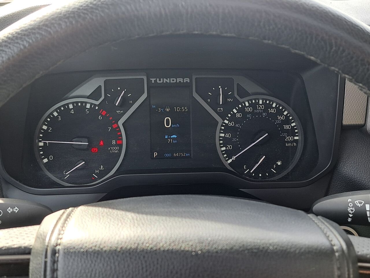 2023 Toyota Tundra Limited CrewMax 4x4 Supersonic Red Lac-Etchemin - photo #10