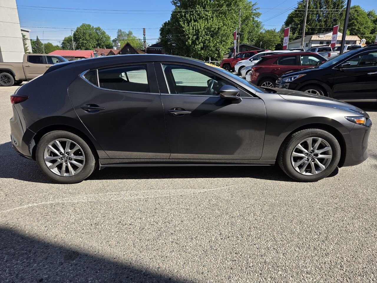 MAZDA MAZDA3 SPORT 2023 01C4 GRIS Amos - photo #3