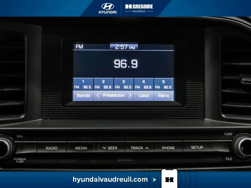 Hyundai Elantra 2020 Argent Saint-Eustache - photo #24