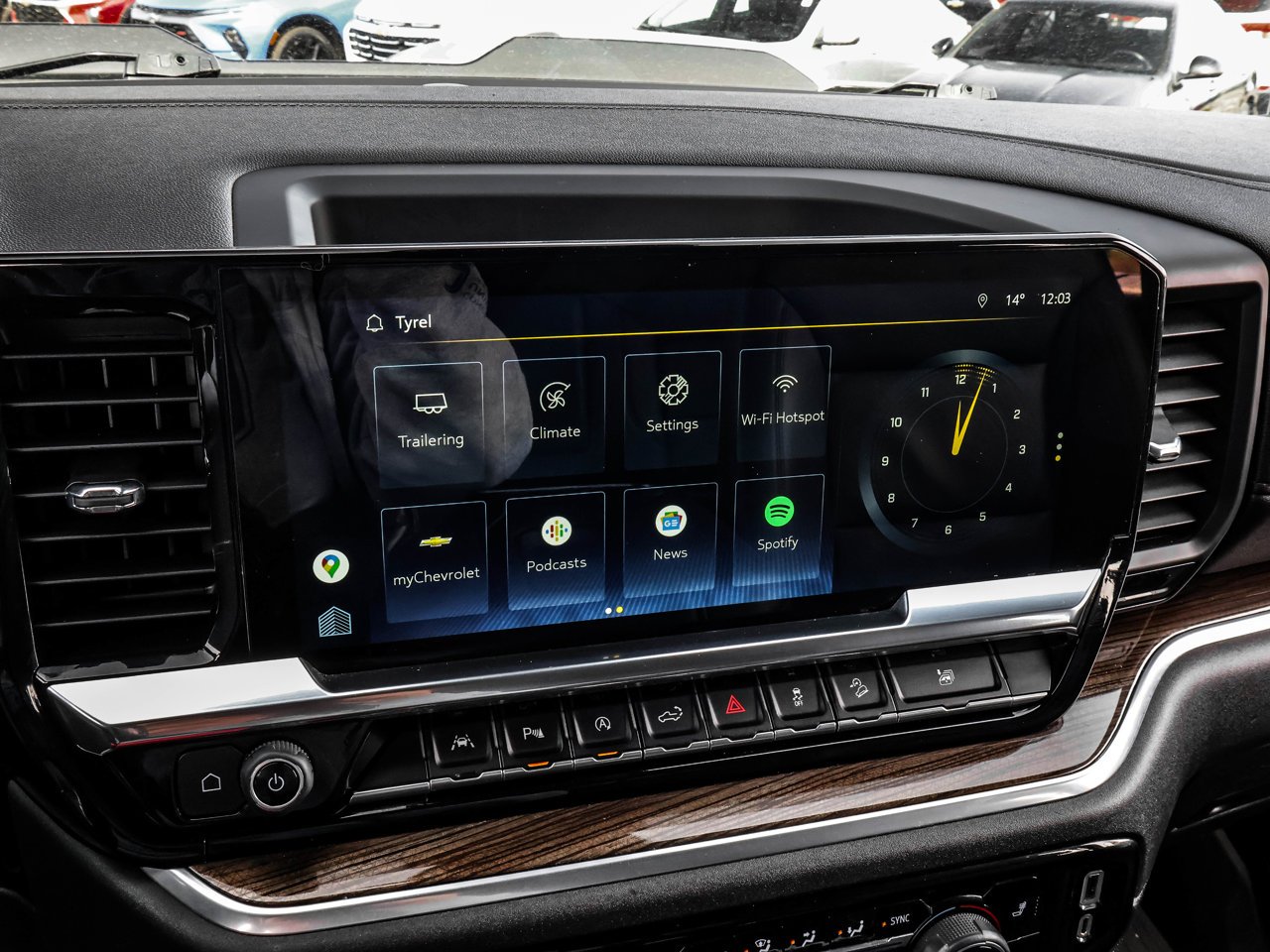 2022 Chevrolet Silverado 1500 4WD Crew Cab 147 LT Trail Boss White Sherwood Park - photo #27