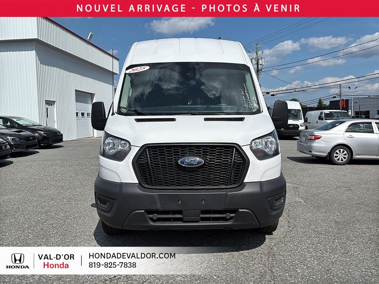 2025 Ford Transit fourgon utilitaire T-250 EL TI toit surélevé 148 po PNBV de 9 070 lb White Val-d'Or - photo #1
