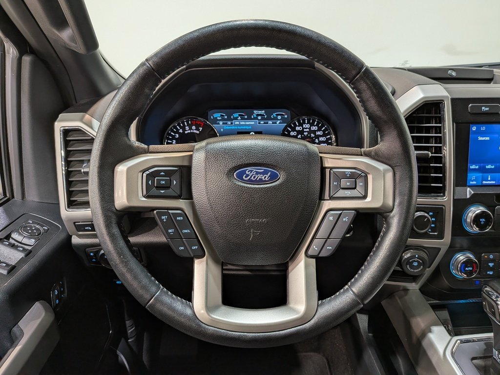2020 Ford F-150 LARIAT 4WD SuperCrew 5.5' Box Black Val-David - photo #14