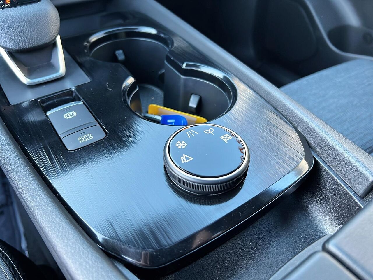 2023 Nissan Rogue SV TI Blue Québec - photo #15