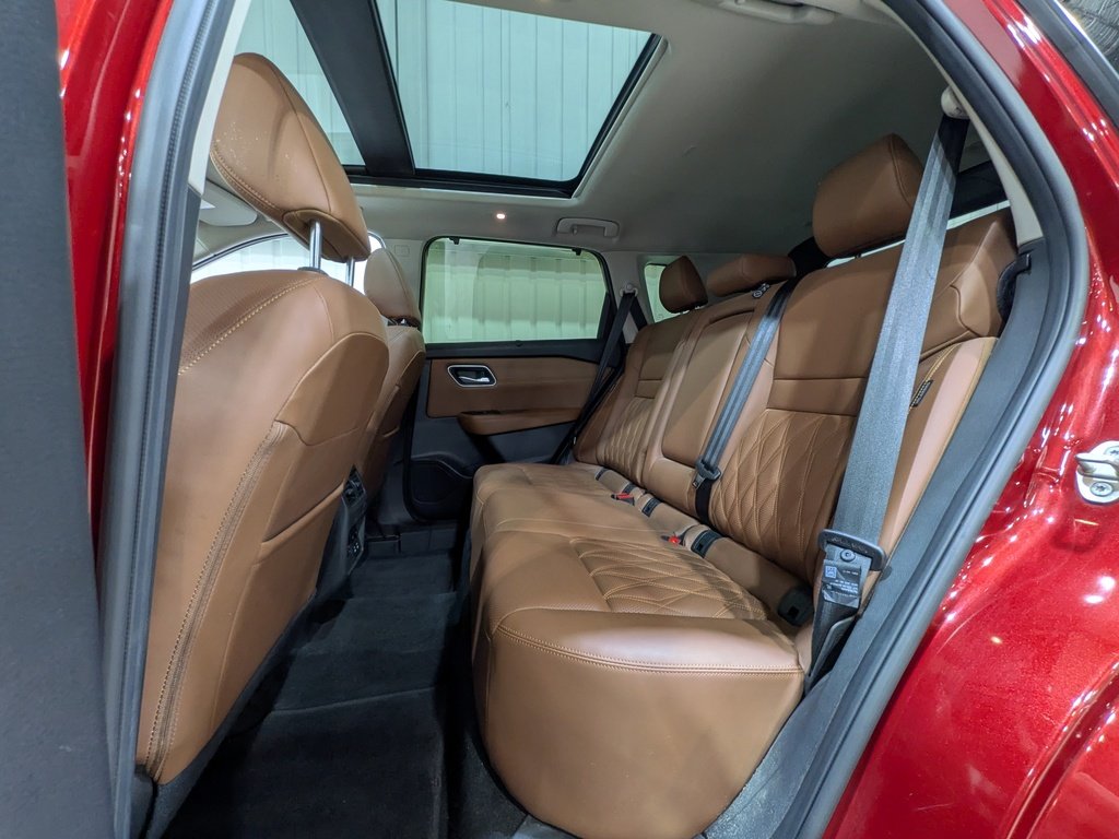 Nissan Rogue AWD Platinum 2024 Rouge Val-David - photo #11