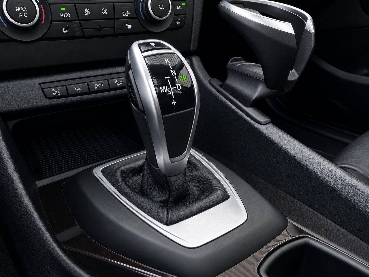 2014 BMW X1 White Châteauguay - photo #8