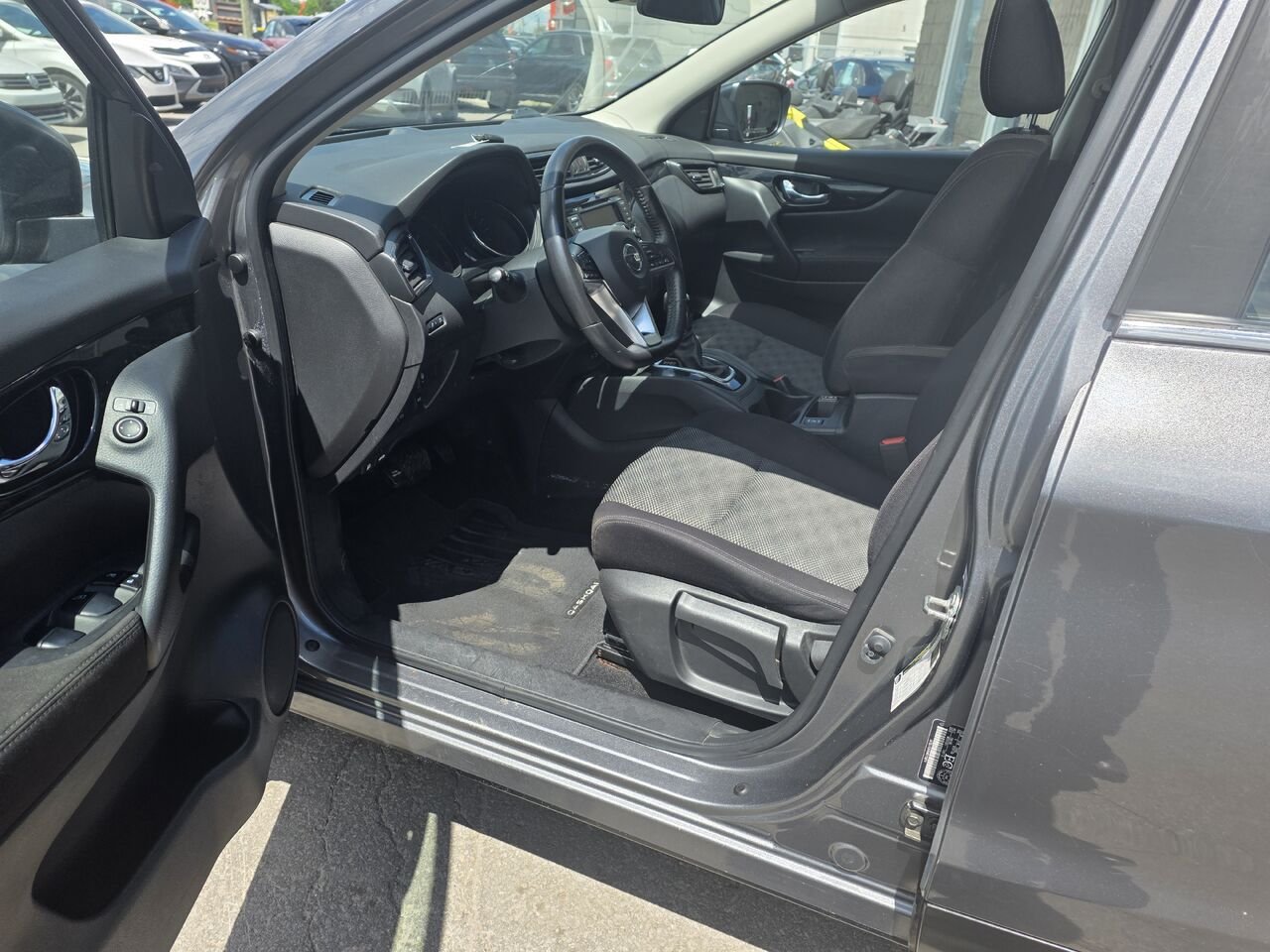2019 Nissan Qashqai Black  - photo #9