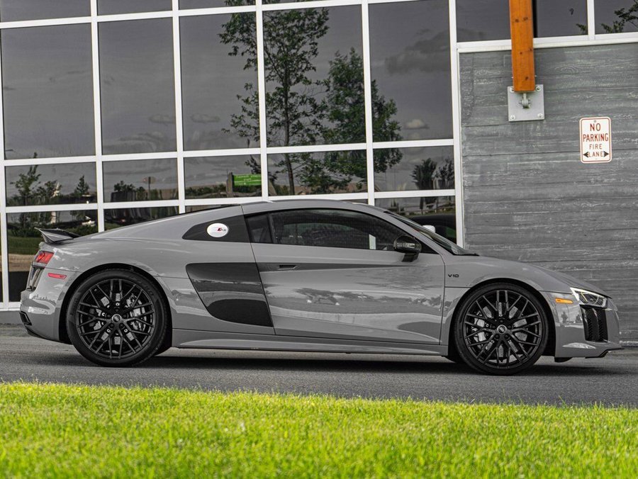 2017 Audi R8 2017 Grey