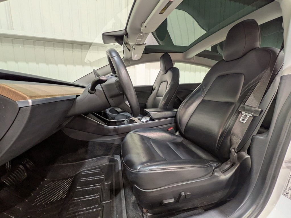 Tesla Model 3 Standard Range Plus RWD 2019 Blanc Val-David - photo #1