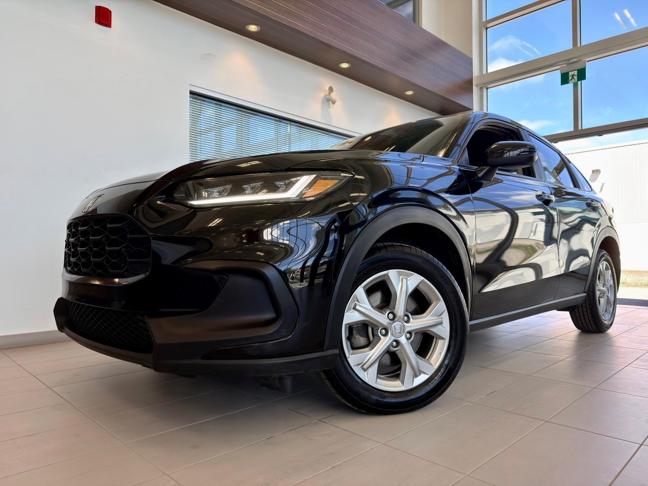2024 Honda HR-V Black Notre-Dame-des-Prairies - photo #2