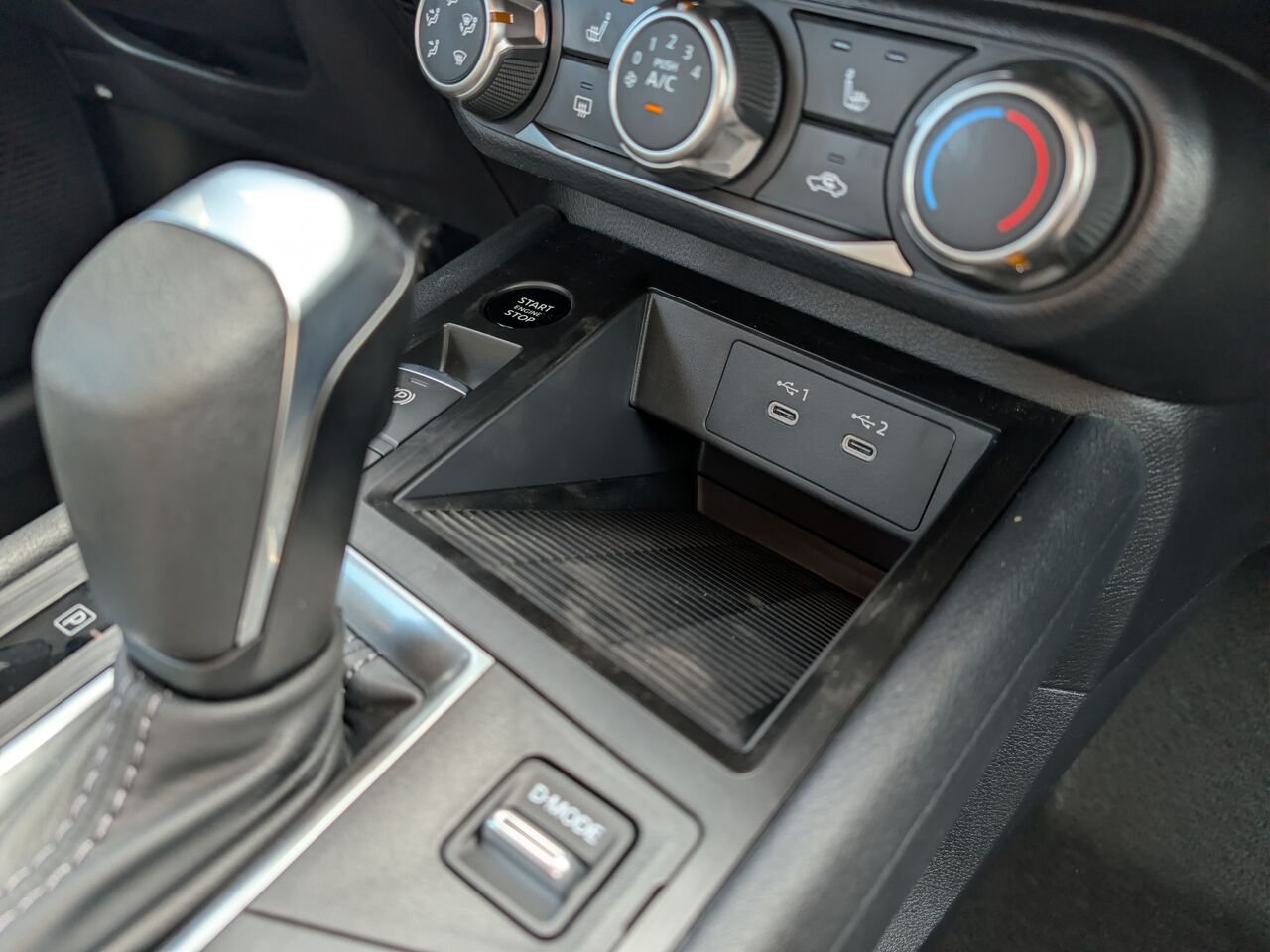 NISSAN Kicks KICKS S 2026 Bleu foncé nacré Châteauguay - photo #16