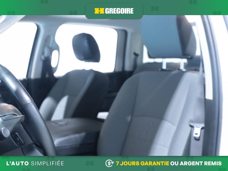 2023 Ram 1500 White Saint-Eustache - photo #15