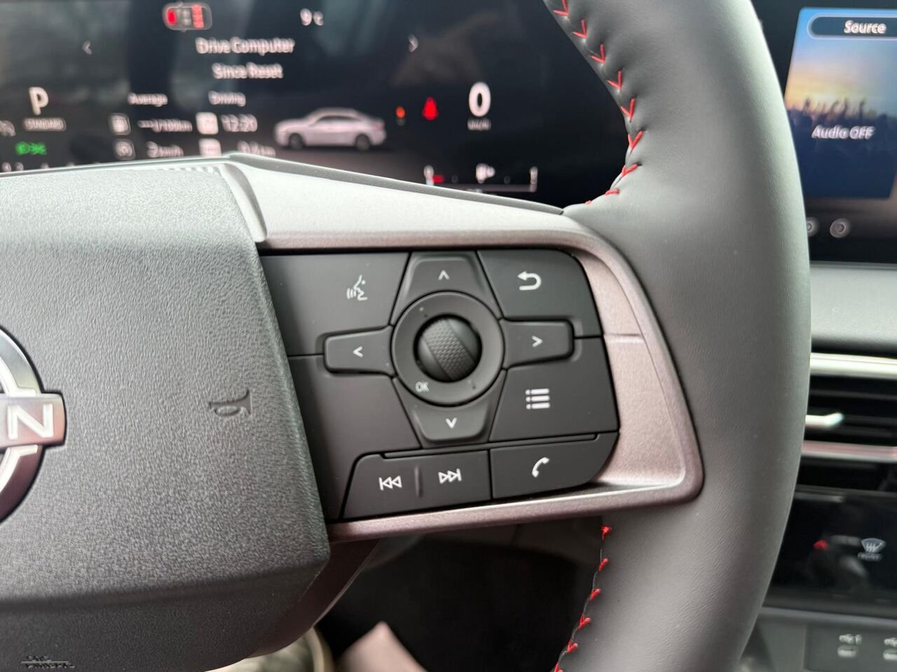 2026 NISSAN Sentra SENTRA SR Aspen White TriCoat/Super Black Châteauguay - photo #23