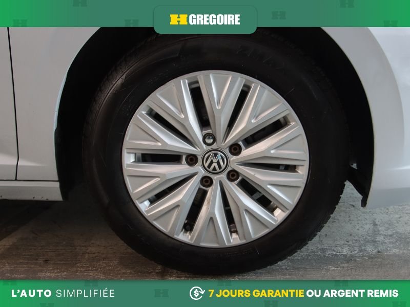 2019 Volkswagen Jetta White Laval - photo #8