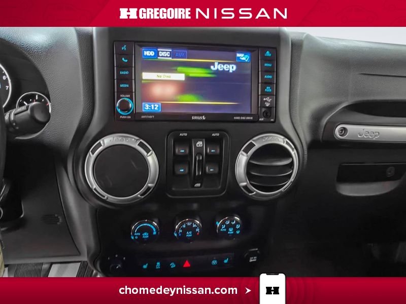 Jeep Wrangler Unlimited 2015 Argent Laval - photo #18