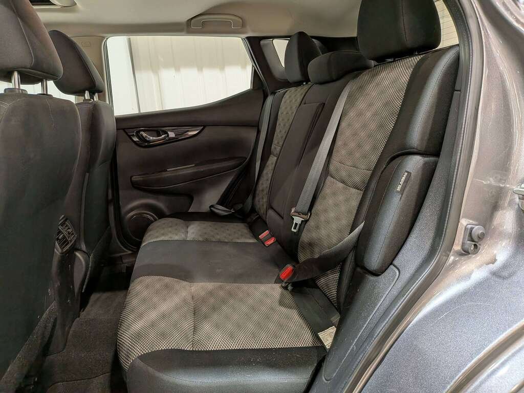 2022 Nissan Qashqai AWD SV CVT Grey Val-David - photo #10