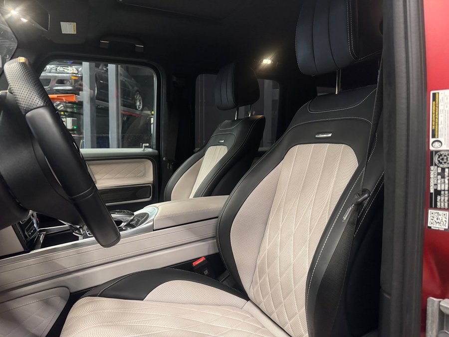 2023 Mercedes-Benz G-Class 2023 Hyacinth Red Magno