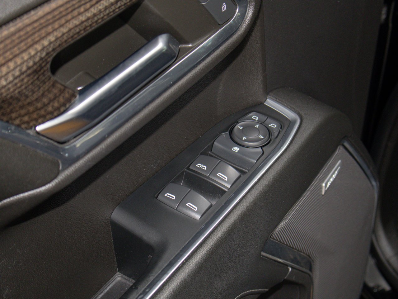 2024 Chevrolet Silverado 1500 4WD Crew Cab 147 RST Black Sherwood Park - photo #19