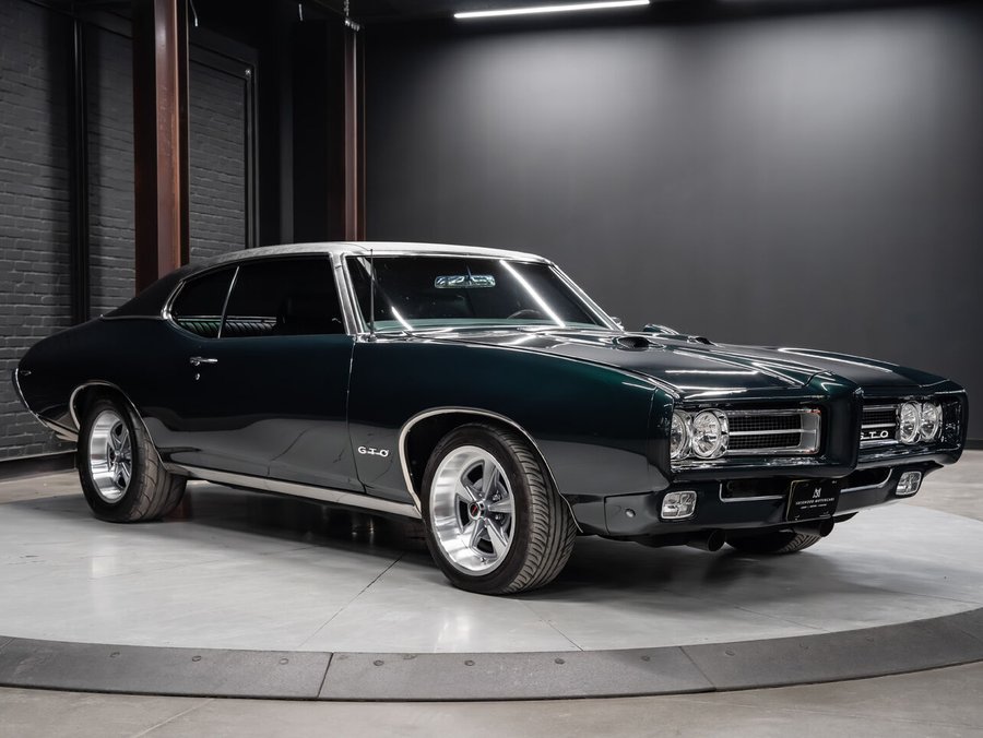 1969 Pontiac GTO 1969 Green