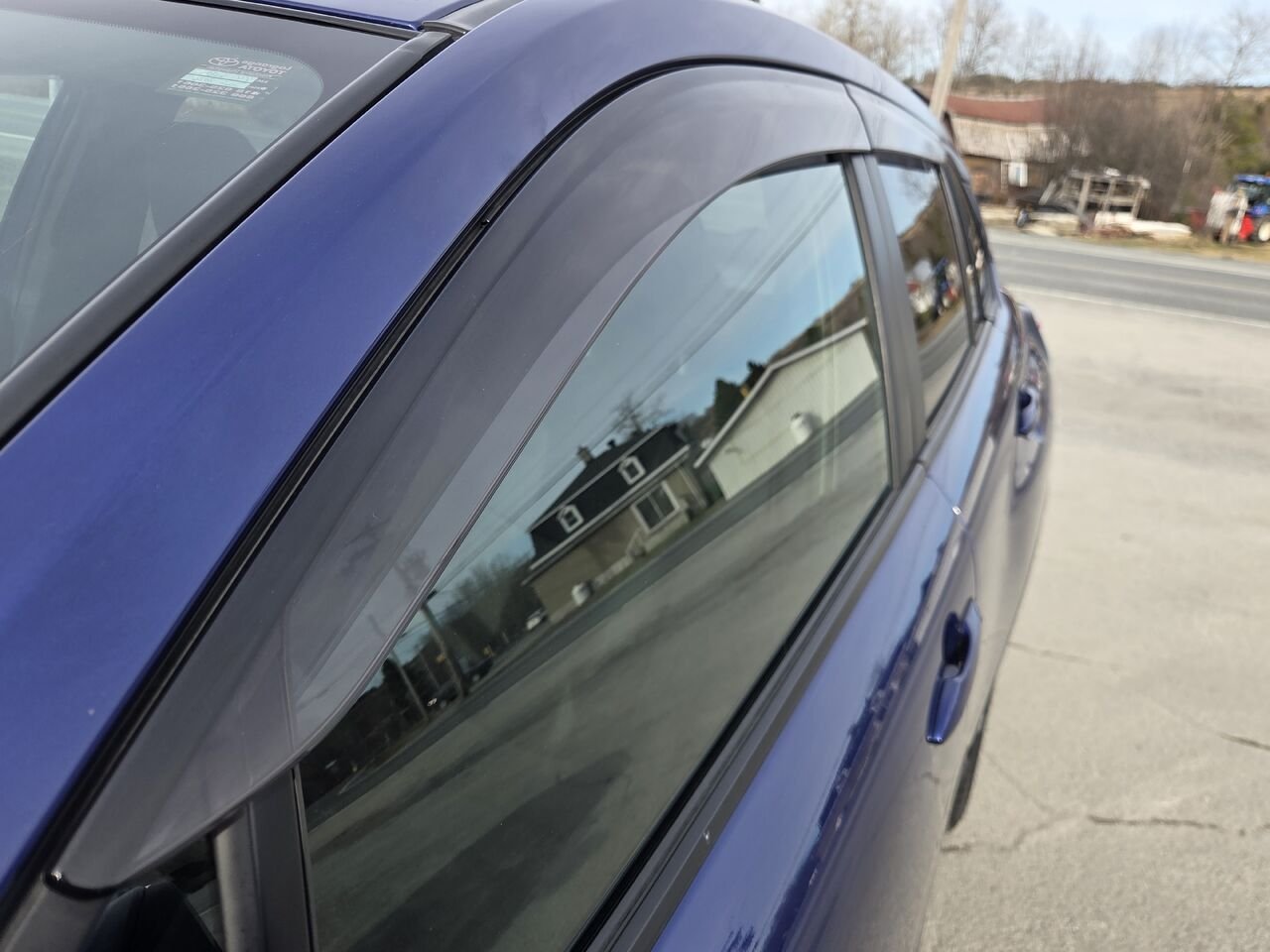 Toyota Corolla Cross LE TI 2022 Bleu choc métallisé Lac-Etchemin - photo #16
