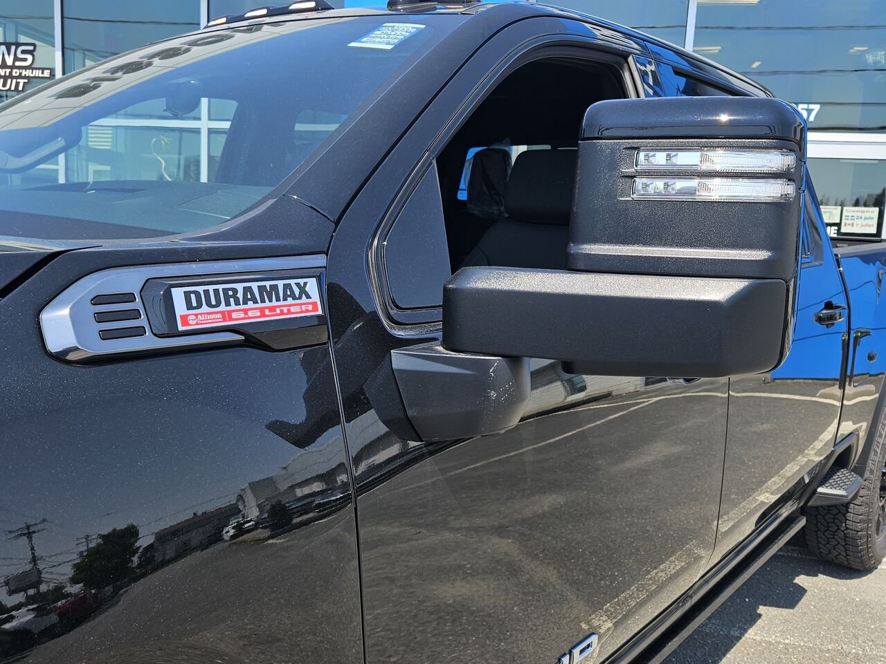 GMC Sierra 2500HD AT4 cabine multiplace 4RM 159 po 2026 Noir onyx Thetford Mines - photo #6