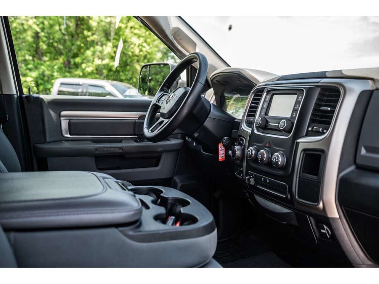 Ram 1500 2017 Blanc Sainte-Julienne - photo #27