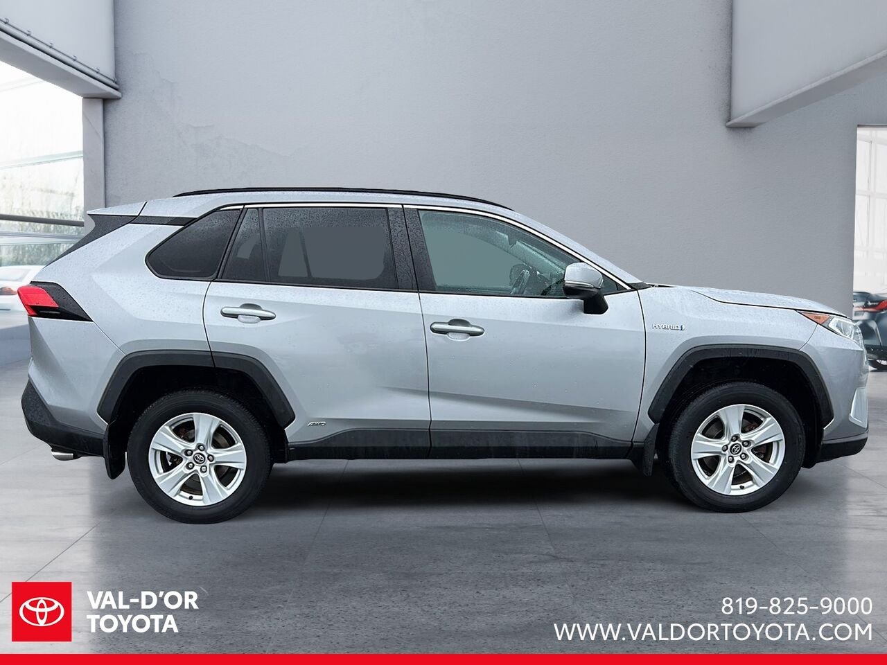 2019 Toyota RAV4 XLE hybride Silver Val-d'Or - photo #4