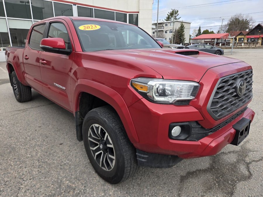 2023 Toyota TACOMA 2023 Barcelona Red Metallic