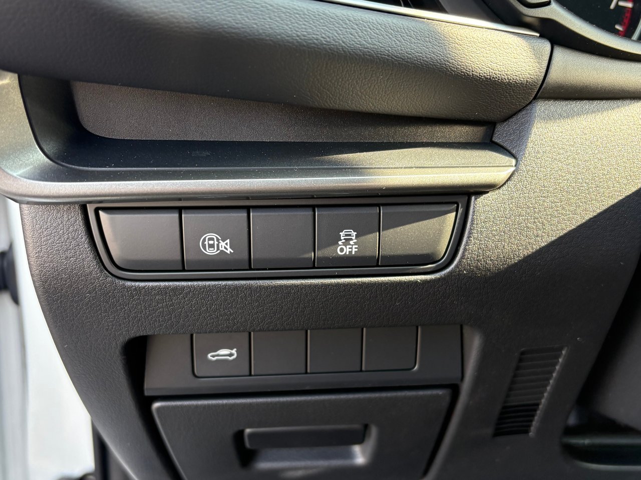 2025 MAZDA Mazda3 GS Snowflake White Pearl Châteauguay - photo #16