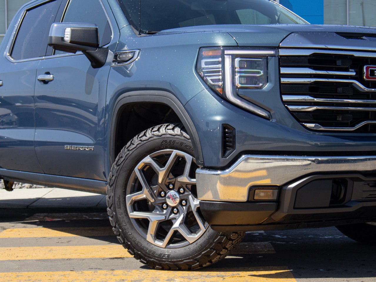 2024 GMC Sierra 1500 4WD Crew Cab 147 SLT Grey Sherwood Park - photo #5
