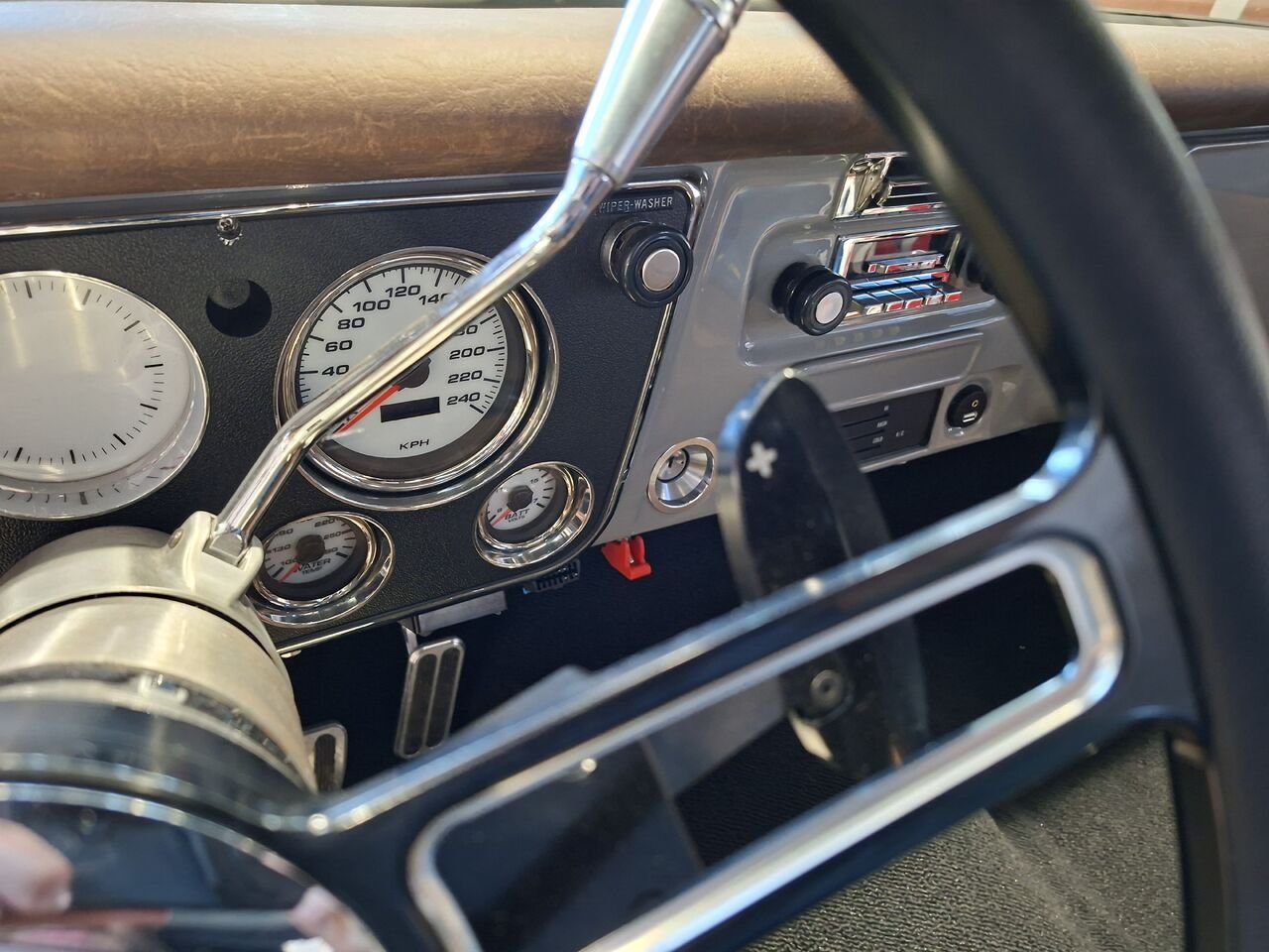 1968 chevrolet C20 Grey Saint-Hyacinthe - photo #13