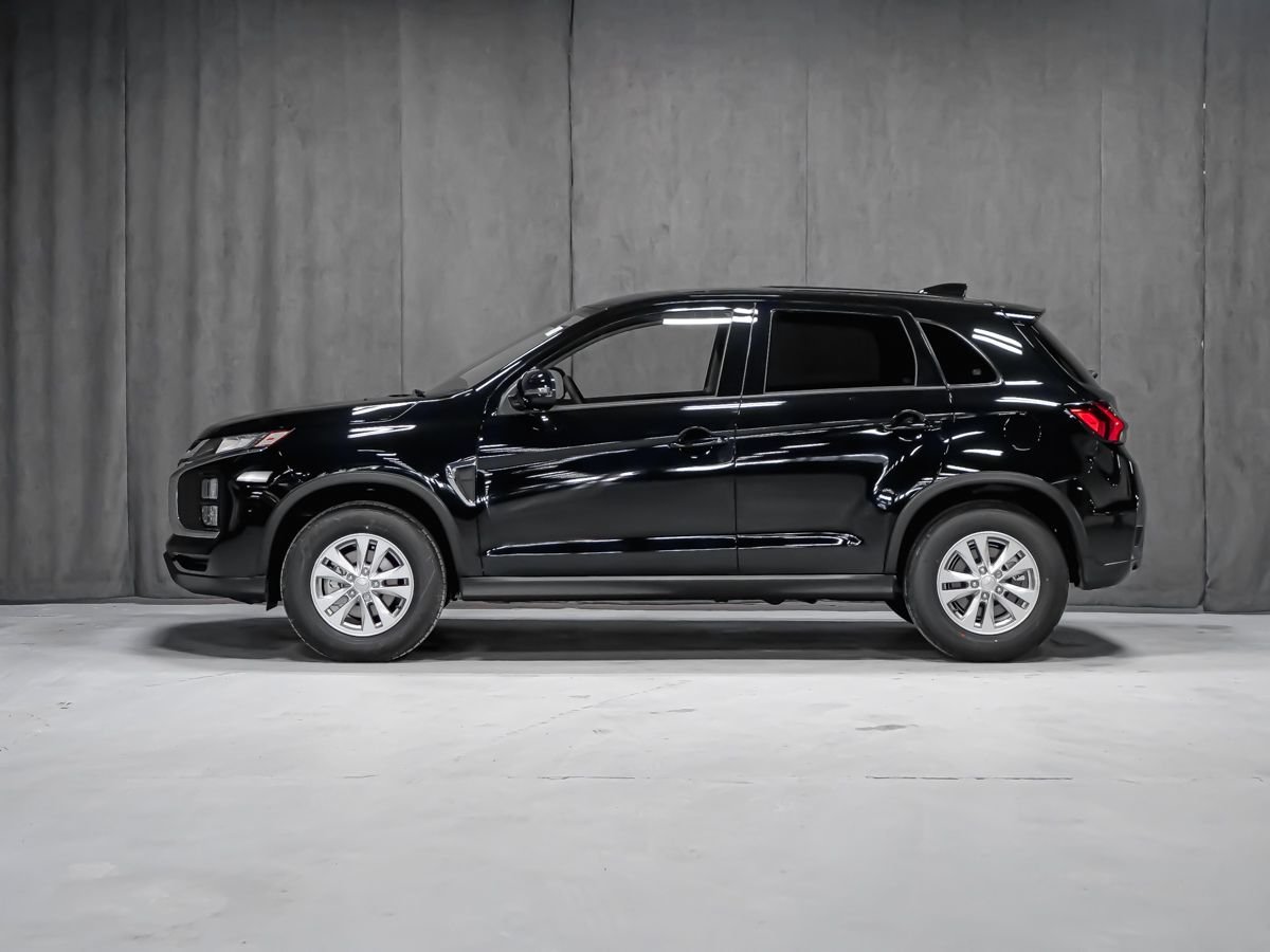 Mitsubishi RVR SE 2026 Noir Labrador Montréal - photo #1