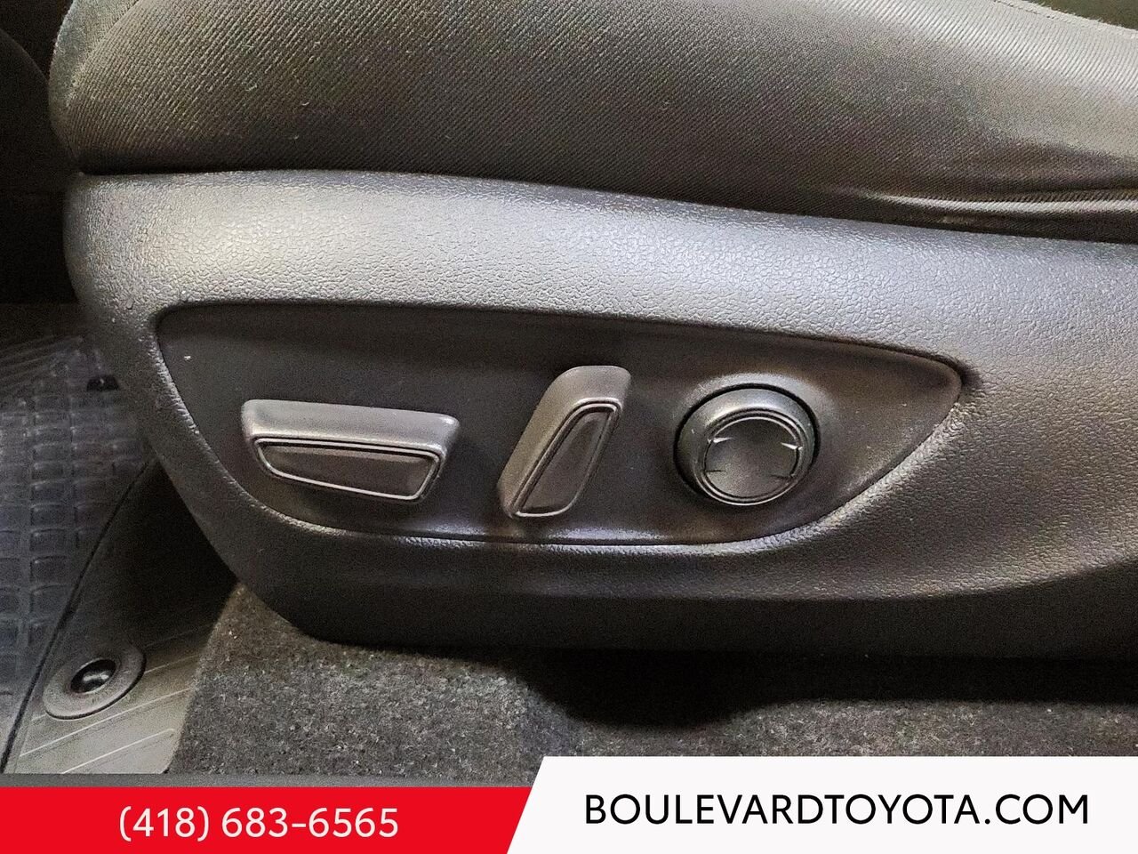 2023 Toyota RAV4 99958A-56 | XLE, AWD Grey Québec - photo #9