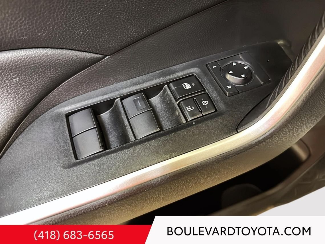 Toyota RAV4 531707-82 | LE, AWD 2024 blanc Québec - photo #8