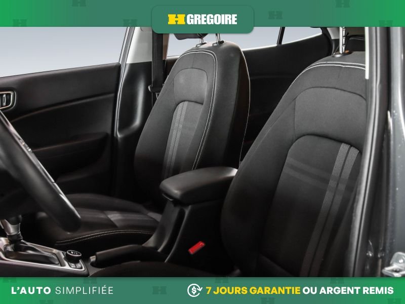 Hyundai Venue 820997 | Preferred AUTO A/ MAGS CAM RECUL BLUETOOTH 2023 Gris Laval - photo #20