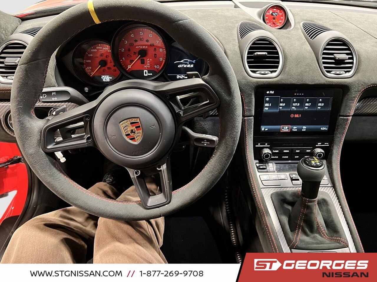 Porsche 718 Cayman 2024 Rouge Saint-Georges - photo #9
