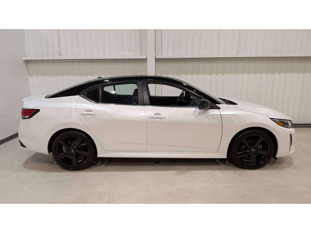 2024 Nissan Sentra SR Manual White Val-David - photo #7