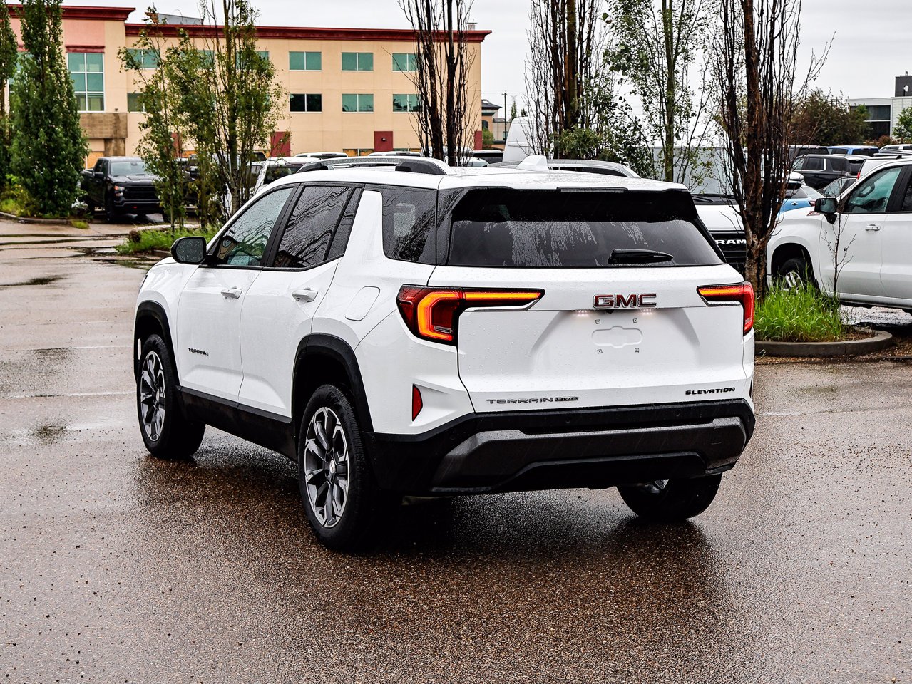 2026 GMC Terrain AWD 4dr Elevation White Sherwood Park - photo #10