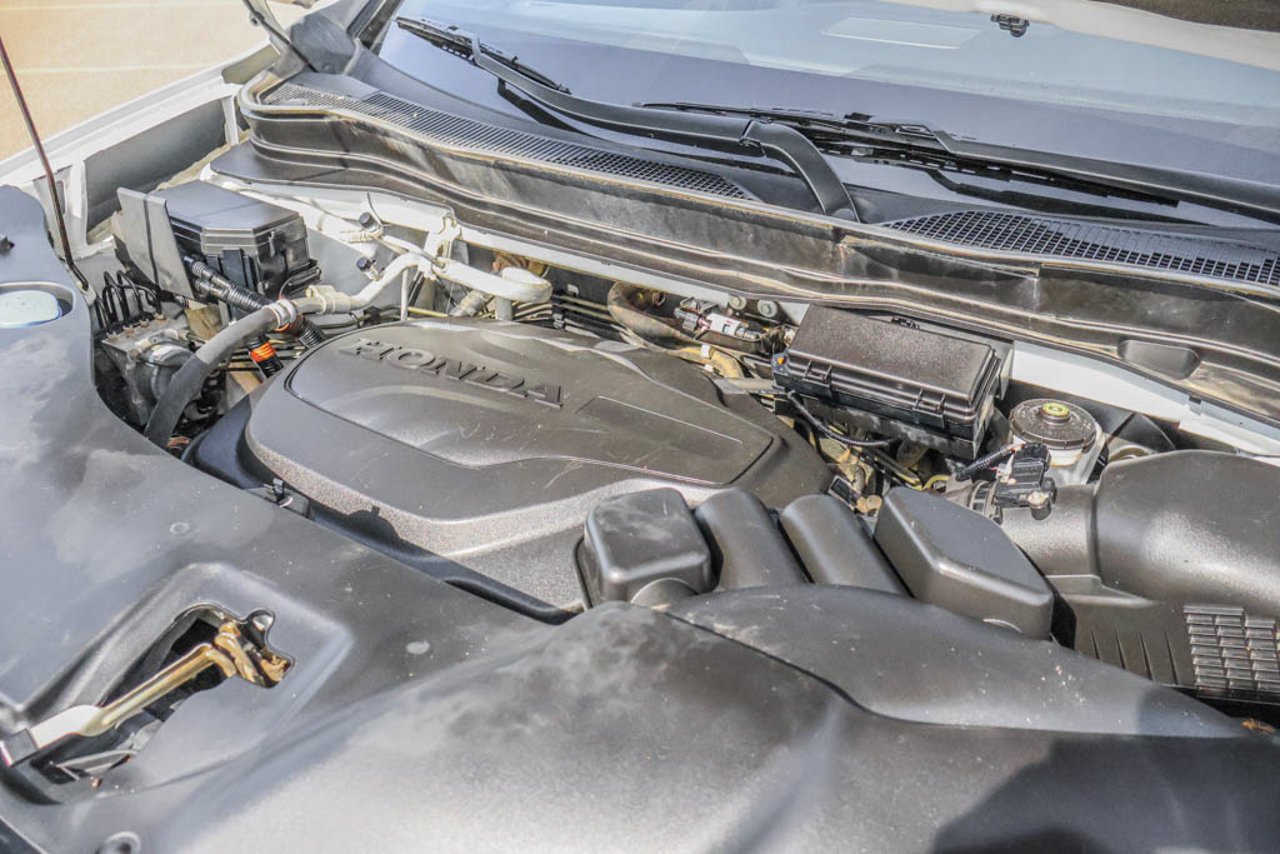 2022 Honda Pilot Black Edition AWD White Sherwood Park - photo #11