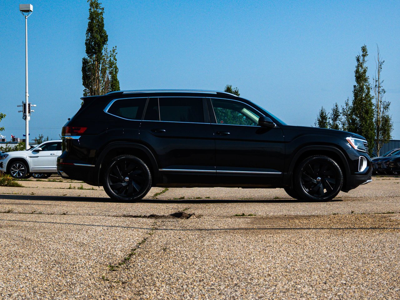 2024 Volkswagen Atlas Highline 2.0 TSI 4MOTION Black Sherwood Park - photo #13