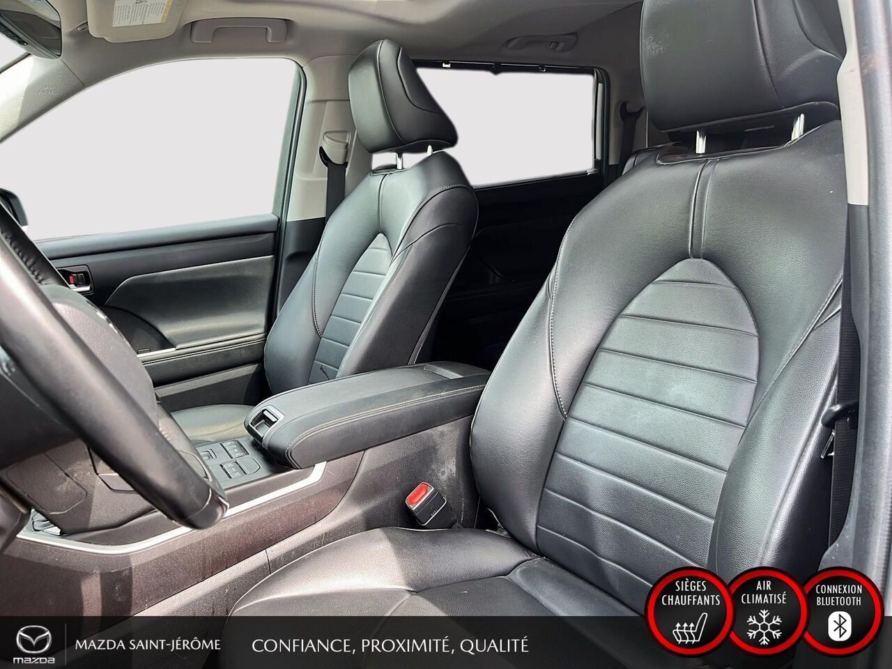 Toyota Highlander 2022 Argent Saint-Jérôme - photo #17