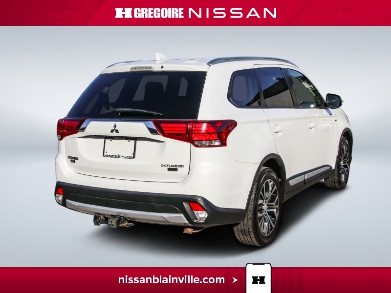Mitsubishi Outlander 2018 Blanc Laval - photo #8