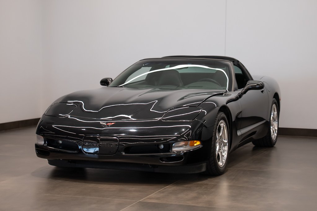 2002 Chevrolet Corvette Black Montreal - photo #0